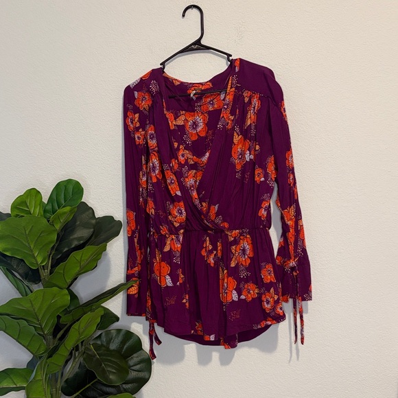 Free People Tuscan Dream Floral Plum Tunic Blouse Size M - Picture 3 of 7